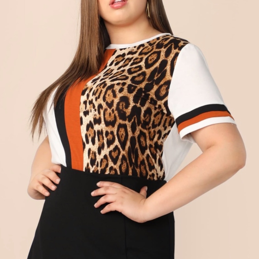 PLUS SIZE - the "PURRFECT" TEE - Picture 2 of 3
